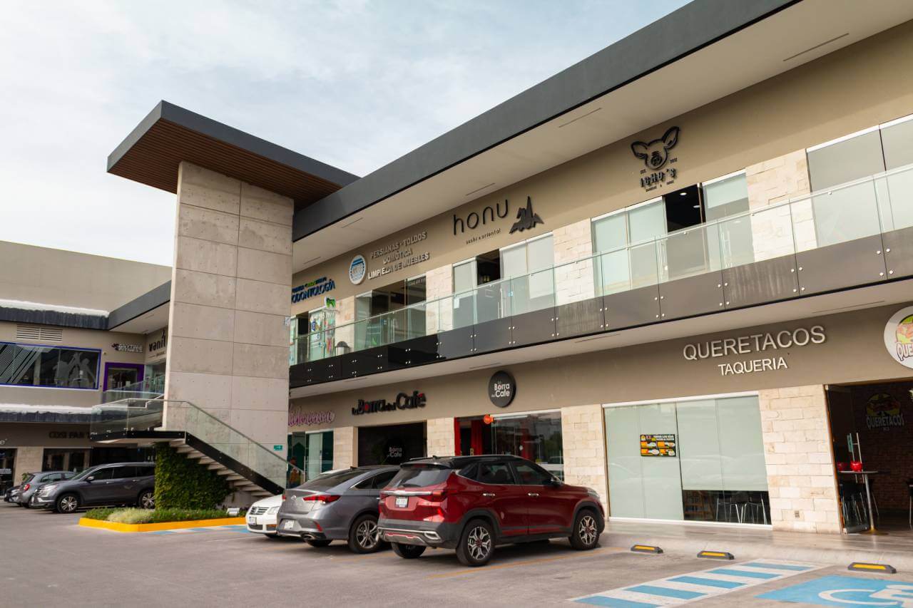 Plaza Xentric Suites-2